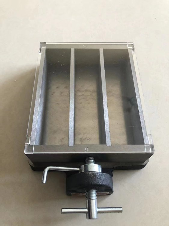 博宏仪器 水泥胶砂试模 水泥软练试模 全钢标准三联盖板 - 爱企查