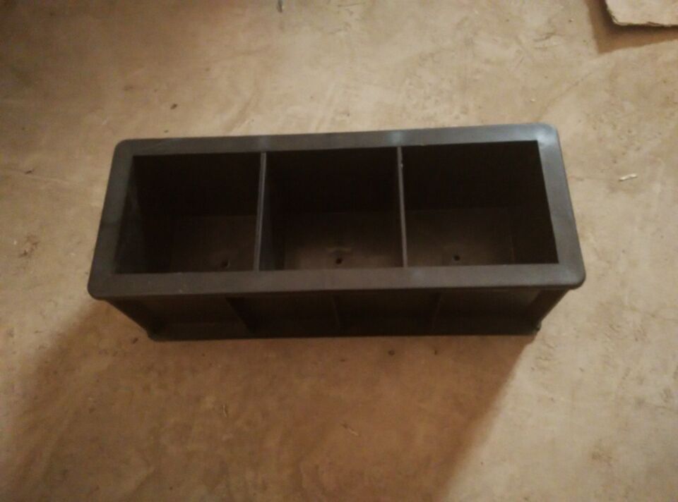 150方加厚特质绿试模与150方塑料试模详解