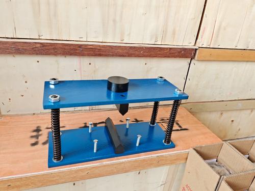 砌墙砖抗折夹具试模的原理、功能与应用